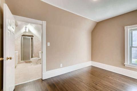 105 Oak St, Elgin, IL 60123 photo 14