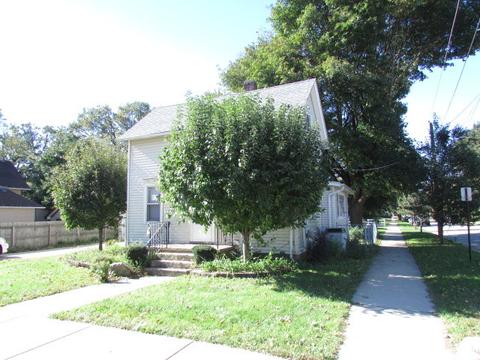 52 S Jackson St, Elgin, IL 60123 photo 4