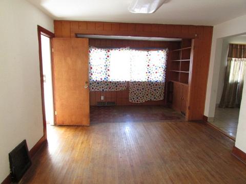52 S Jackson St, Elgin, IL 60123 photo 8