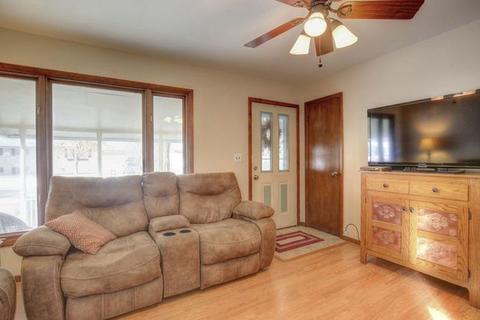 1406 Centennial Dr, Champaign, IL 61821 photo 3