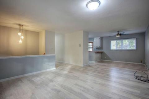 808 Oakcrest Dr, Champaign, IL 61821 photo 7