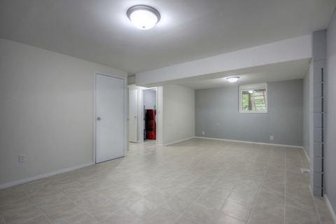 808 Oakcrest Dr, Champaign, IL 61821 photo 23
