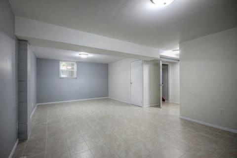 808 Oakcrest Dr, Champaign, IL 61821 photo 22
