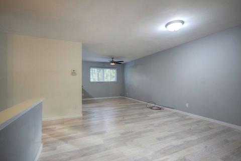 808 Oakcrest Dr, Champaign, IL 61821 photo 9