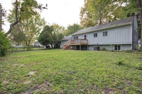808 Oakcrest Dr, Champaign, IL 61821 photo 33
