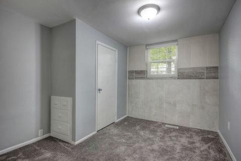 808 Oakcrest Dr, Champaign, IL 61821 photo 26