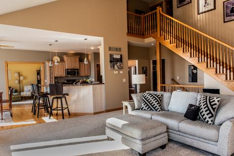 803 E Buffalo St, Polo, IL 61064 photo 5