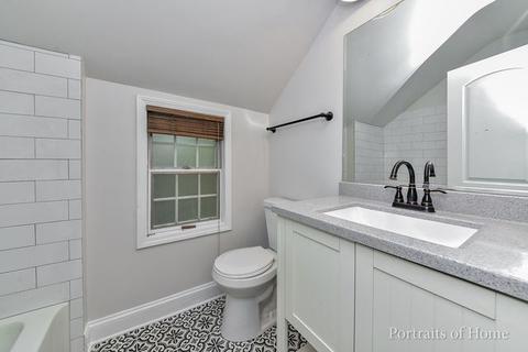 817 Gary Ct, Wheaton, IL 60187 photo 7