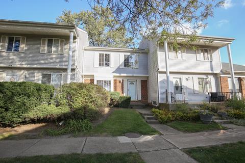 416 Devonshire Ct, Bolingbrook, IL 60440 photo 5