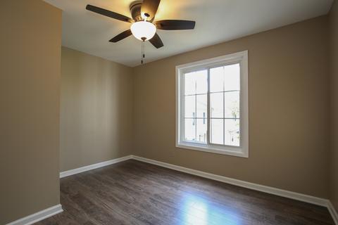 416 Devonshire Ct, Bolingbrook, IL 60440 photo 9