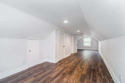 6040 N Artesian Ave, Chicago, IL 60659 photo 12