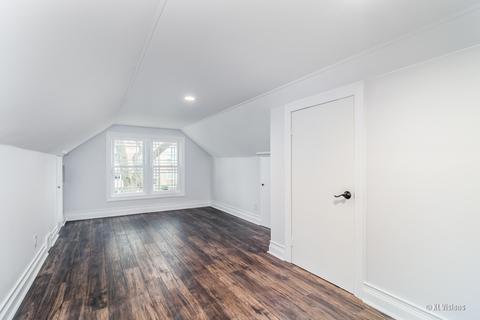 6040 N Artesian Ave, Chicago, IL 60659 photo 11