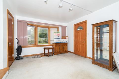 1608 Prospect Ave, Des Plaines, IL 60018 photo 5