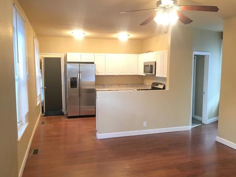 259 Ann St, Elgin, IL 60120 photo 2