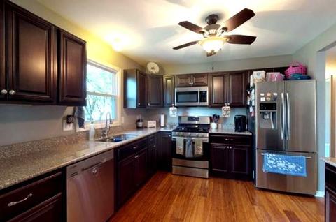 4910 Pyndale Dr, Mchenry, IL 60050 photo 8