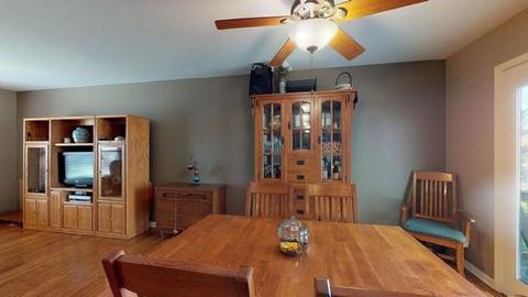 4910 Pyndale Dr, Mchenry, IL 60050 photo 9