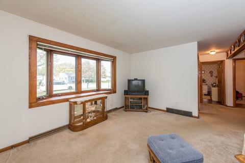 4313 Ponca St, Mchenry, IL 60050 photo 4