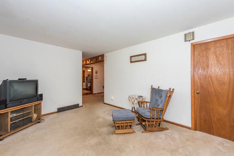 4313 Ponca St, Mchenry, IL 60050 photo 3