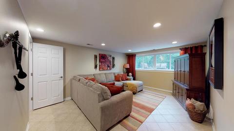 577 S Westgate Rd, Des Plaines, IL 60016 photo 10
