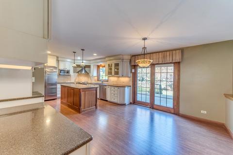 713 Cassin Rd, Naperville, IL 60565 photo 6