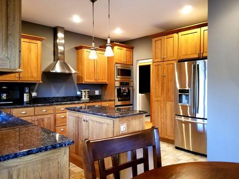 529 Spring St, Roselle, IL 60172 photo 4
