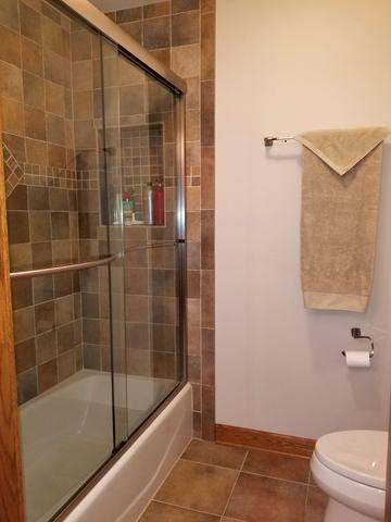529 Spring St, Roselle, IL 60172 photo 22