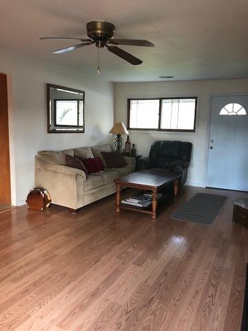 960 Apple St, Hoffman Estates, IL 60169 photo 7