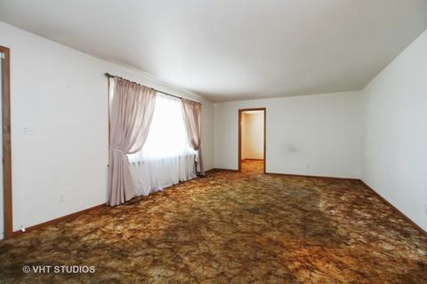 60 N Bates Ave, Kankakee, IL 60901 photo 2