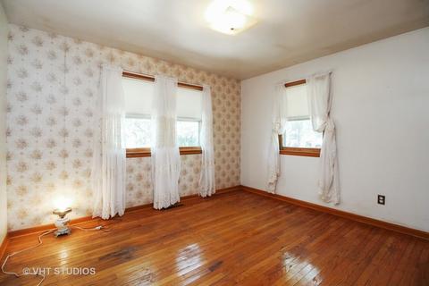 60 N Bates Ave, Kankakee, IL 60901 photo 8