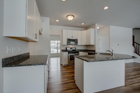 339 E Becker Pl, Sycamore, IL 60178 photo 8