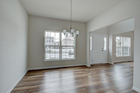 339 E Becker Pl, Sycamore, IL 60178 photo 14