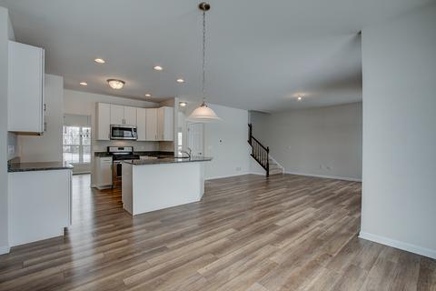 339 E Becker Pl, Sycamore, IL 60178 photo 7