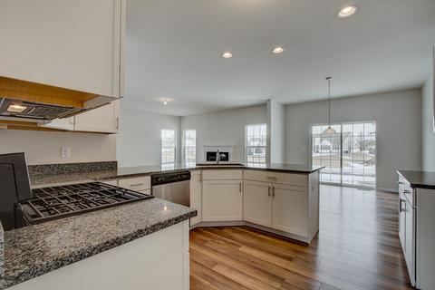 339 E Becker Pl, Sycamore, IL 60178 photo 13