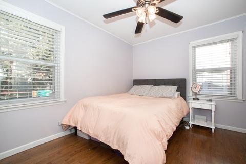 1240 N Irving Ave, Berkeley, IL 60163 photo 12