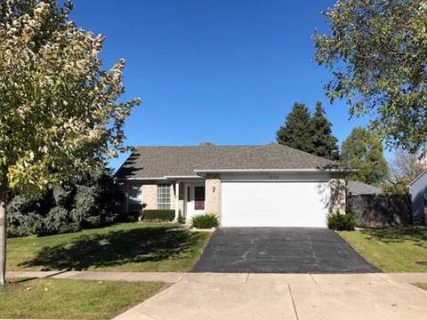 1370 Burns Dr, Elgin, IL 60120 photo 1