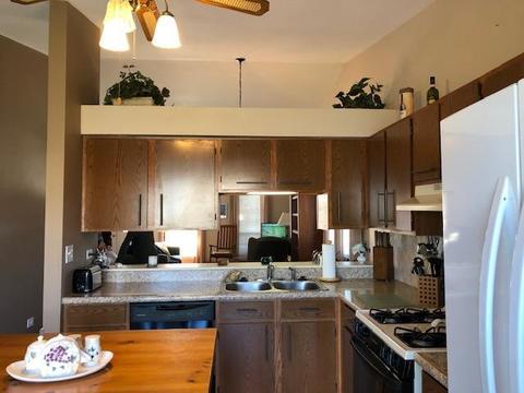 1370 Burns Dr, Elgin, IL 60120 photo 6
