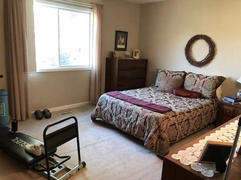 1370 Burns Dr, Elgin, IL 60120 photo 7