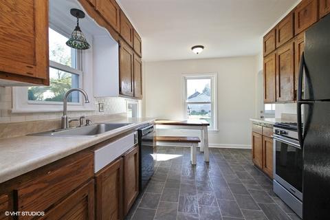 1002 S Myrtle Ave, Kankakee, IL 60901 photo 4