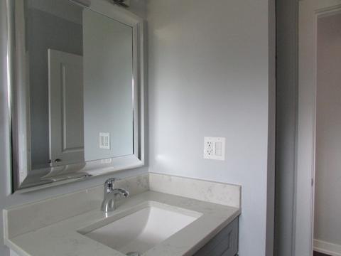 650 Debra Dr, Des Plaines, IL 60016 photo 10