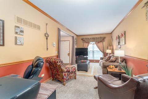2125 Willow Lakes Dr, Plainfield, IL 60586 photo 4