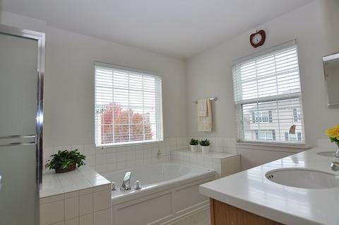 2029 Cabrillo Ln, Hoffman Estates, IL 60192 photo 16