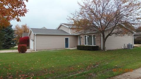 3300 W Bretons Dr, Mchenry, IL 60050 photo 2