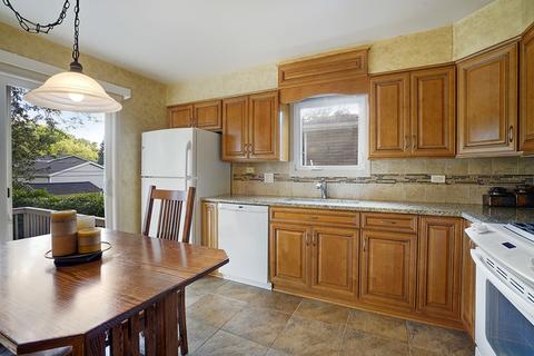 5724 Dover Rd, Oak Forest, IL 60452 photo 3