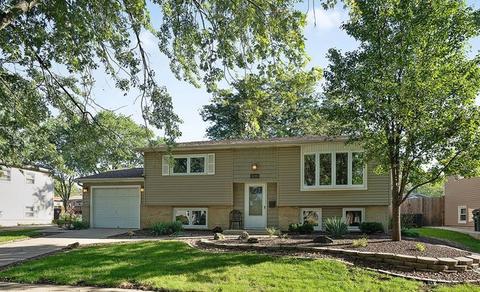 5724 Dover Rd, Oak Forest, IL 60452 photo 1