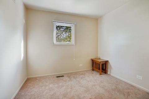5724 Dover Rd, Oak Forest, IL 60452 photo 5