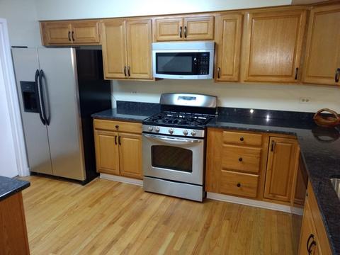 1918 Golf View Dr, Bartlett, IL 60103 photo 11