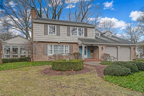 1124 Woodview Rd, Burr Ridge, IL 60527 photo 1