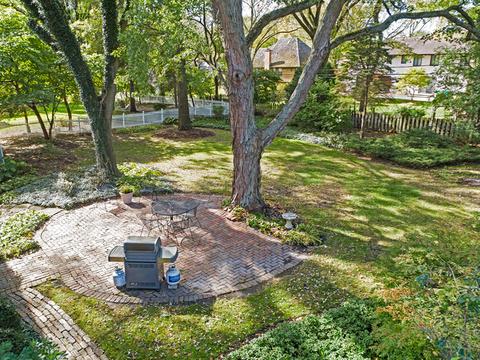 1124 Woodview Rd, Burr Ridge, IL 60527 photo 4
