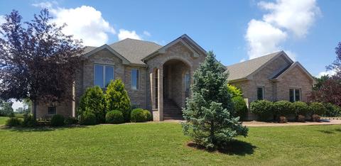 3286 Edgewater Dr, Kankakee, IL 60901 photo 2