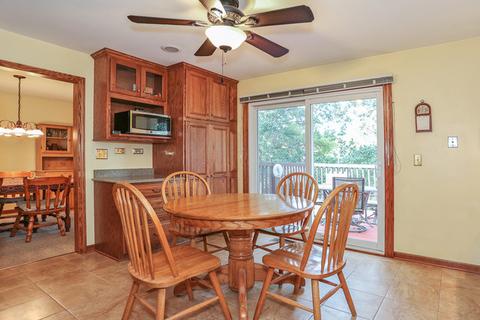 4070 N Firestone Dr, Hoffman Estates, IL 60192 photo 6